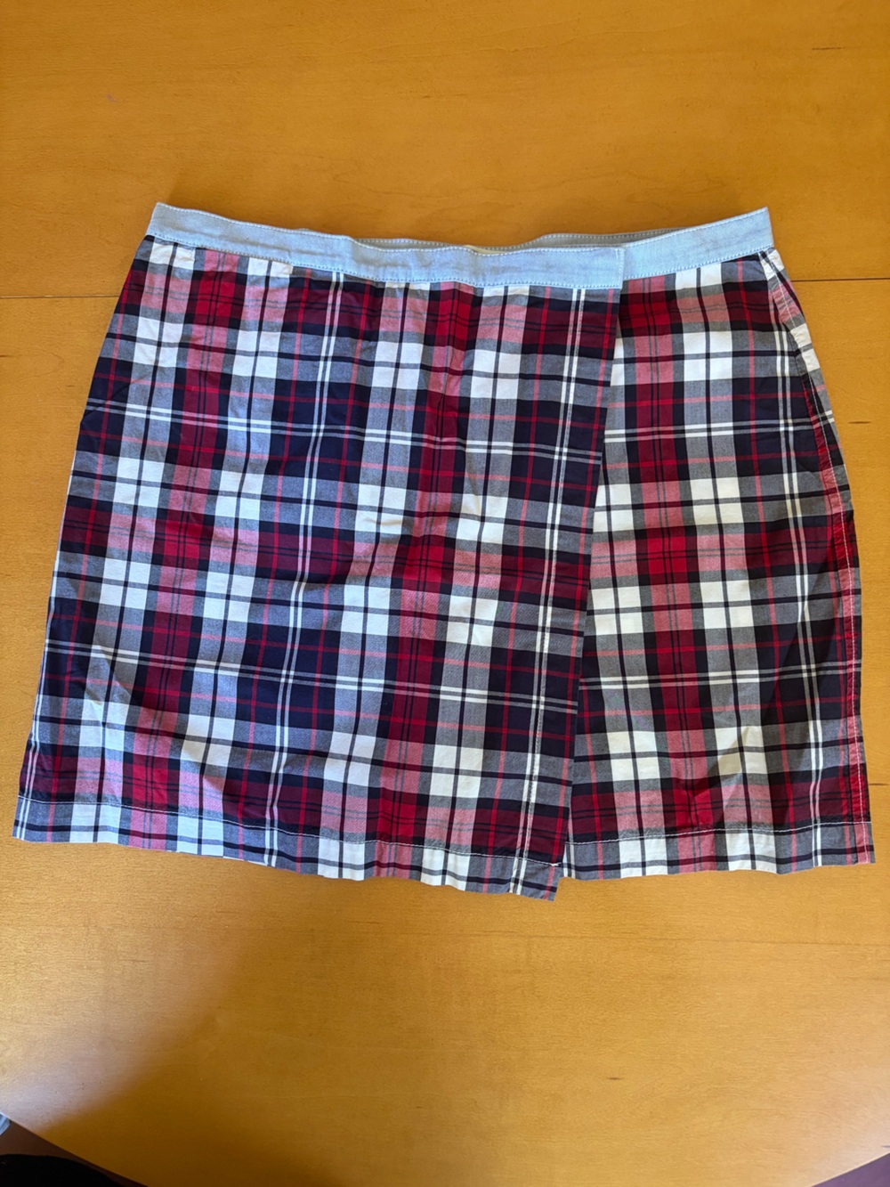 Tommy Hilfiger Plaid Mini Skort in Red and navy - Women's Skort
